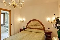 Antica Casa Carettoni 3* Venedik