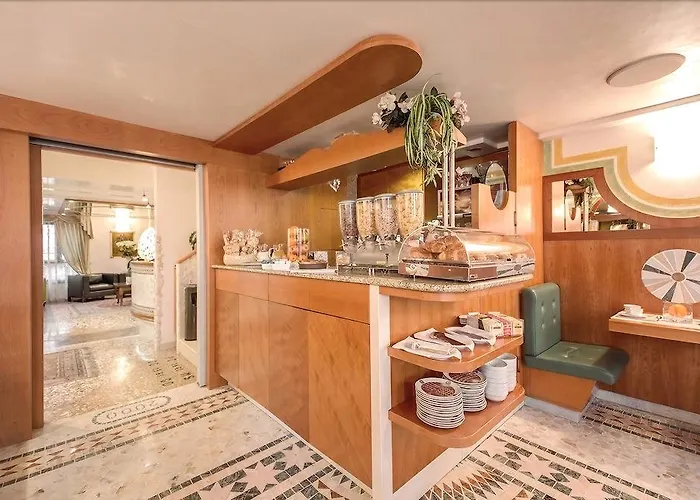 Antica Casa Carettoni Hotel 3*