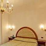 Antica Casa Carettoni Отель Венеция
