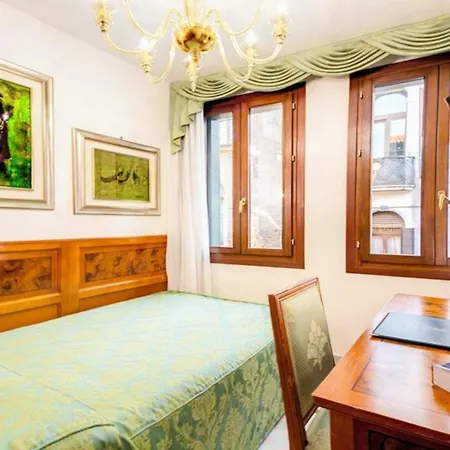 Ξενοδοχείο Antica Casa Carettoni 3*