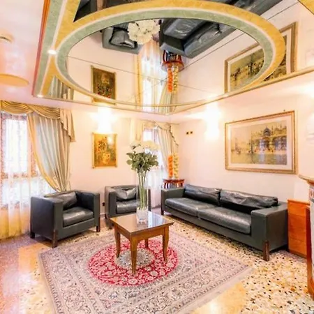 Hotel Antica Casa Carettoni