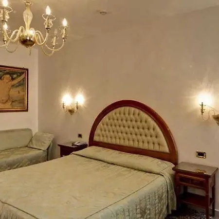 Antica Casa Carettoni 3*