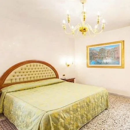 Antica Casa Carettoni 3* Venice